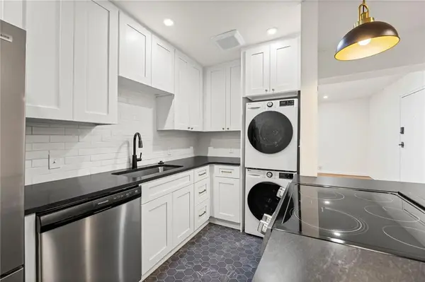 4903 Walnut ST, Kansas City, MO 64112