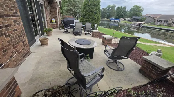2109 Smith CT, Rochester, IN 46975