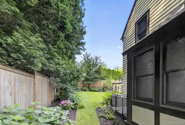 14 S Longfellow ST, Hartsdale, NY 10530