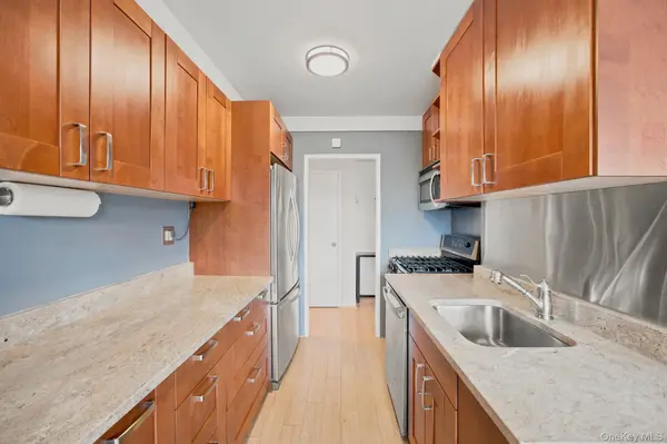 33-65 14th ST #5A, Astoria, NY 11106