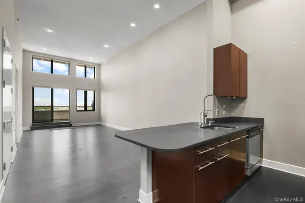25 Leroy PL #PH7, New Rochelle, NY 10805