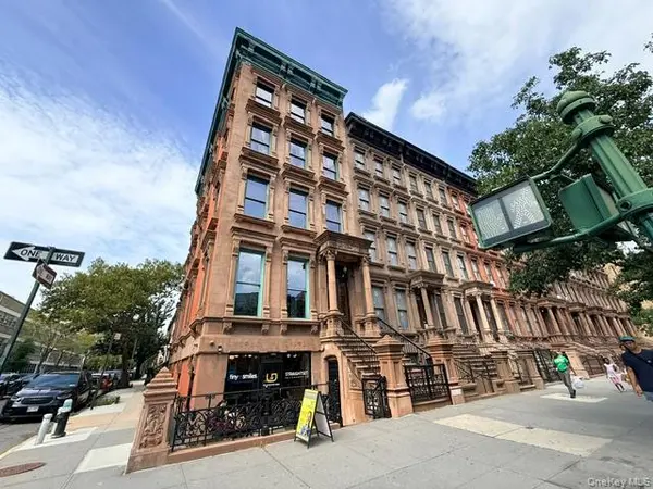 241 Lenox AVE, New York (manhattan), NY 10027