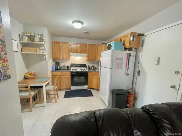 1200 Jericho TPKE #Apt 1, New Hyde Park, NY 11040