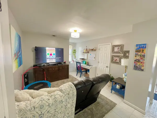 1200 Jericho TPKE #Apt 1, New Hyde Park, NY 11040
