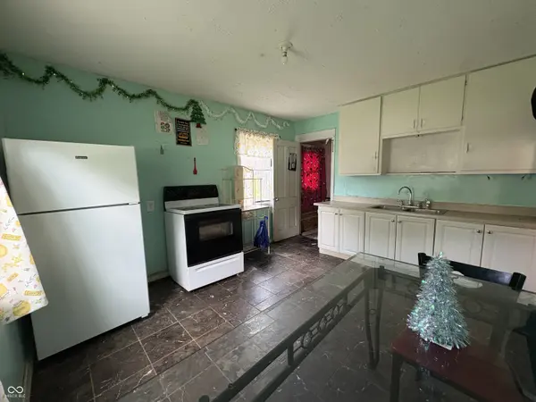 2177 Gent ST, Indianapolis, IN 46202