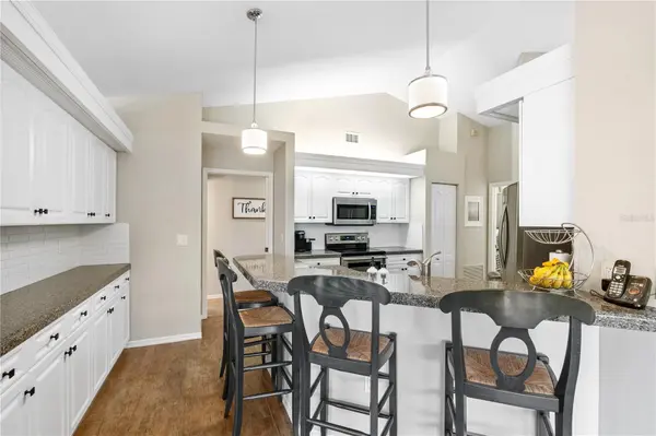 5828 SANDY POINTE DR, Sarasota, FL 34233