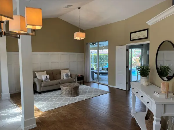 5828 SANDY POINTE DR, Sarasota, FL 34233