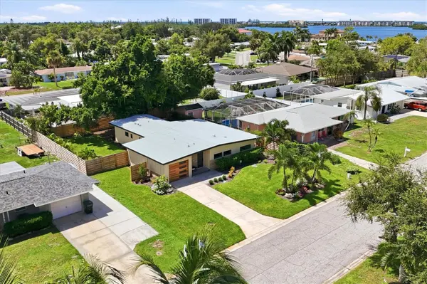 1706 LIVINGSTONE ST, Sarasota, FL 34231