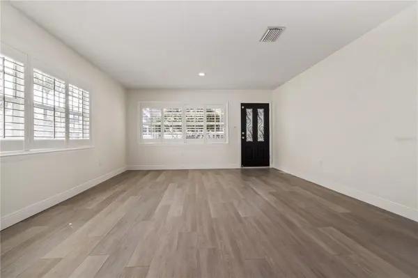 5009 W NEPTUNE WAY, Tampa, FL 33609