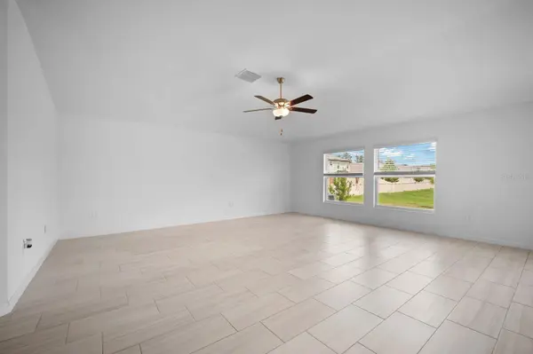 4060 CAPRI COAST DR, Plant City, FL 33565