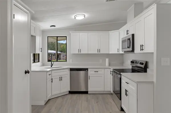 22 CANAL CT, Lake Panasoffkee, FL 33538