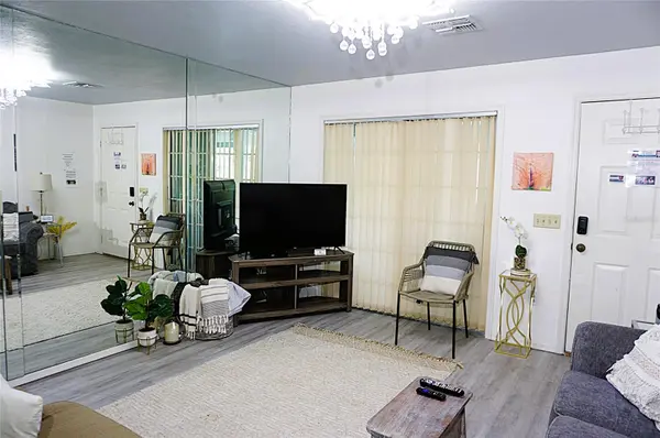 2210 VISTA DEL SOL CONDO #520, Lutz, FL 33558
