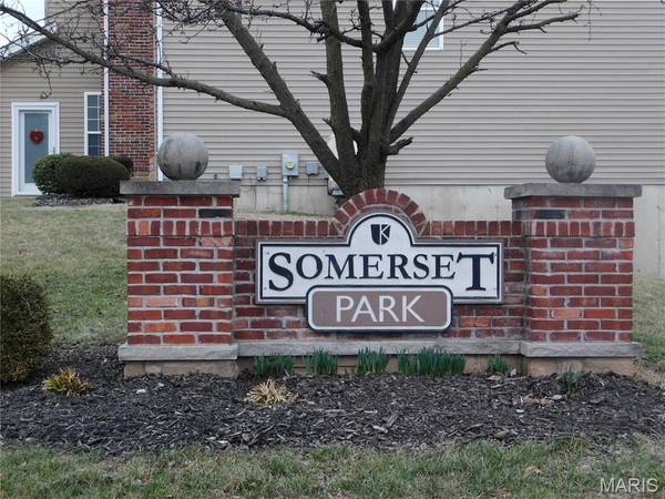 3152 Somerset Green CT, St Louis, MO 63136