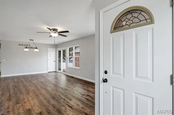 857 Du Pre CT, St Peters, MO 63376