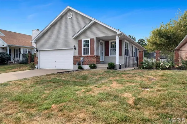 857 Du Pre CT, St Peters, MO 63376