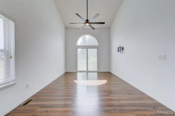 10 W Homefield Point CT, O'fallon, MO 63366