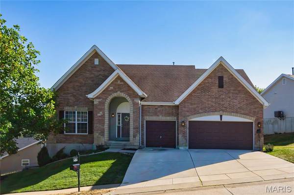 2332 Appaloosa TRL, High Ridge, MO 63049