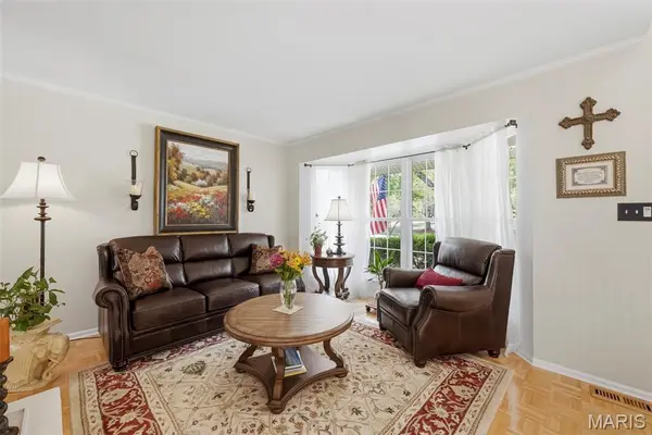 16511 Hunters Crossing DR, Wildwood, MO 63040