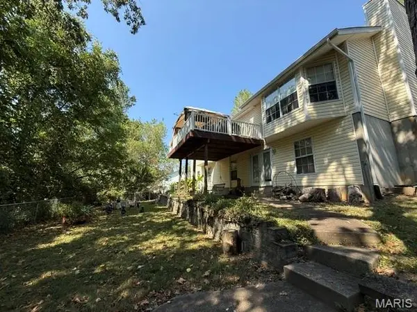 3600 N Meadow Mill DR, Arnold, MO 63010