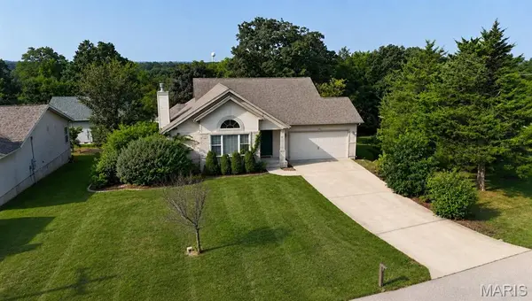 31 Sunset DR, Camdenton, MO 65020