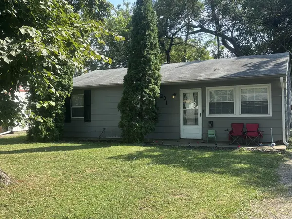 1301 Eureka ST, Urbana, IL 61801