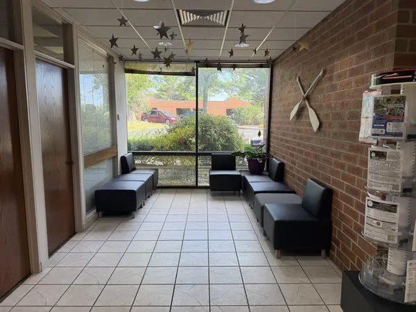 4412 Brady ST, Davenport, IA 52806