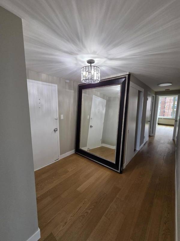 3180 N Lake Shore DR #5H, Chicago, IL 60657