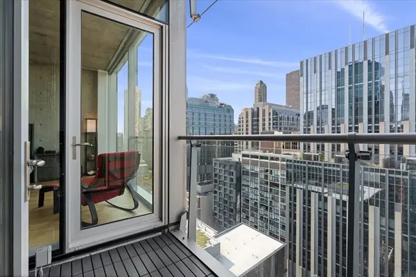 600 N FAIRBANKS CT #2704, Chicago, IL 60611