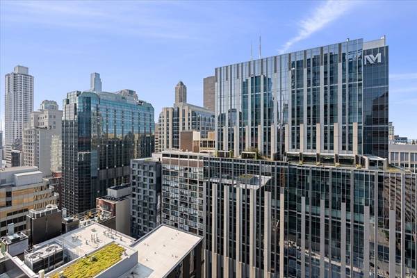 600 N FAIRBANKS CT #2704, Chicago, IL 60611