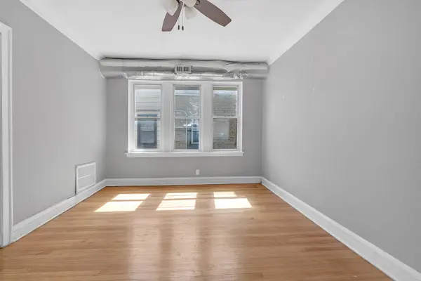 6215 N Washtenaw AVE #2, Chicago, IL 60659