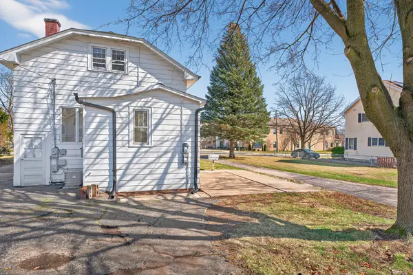 156 Wille AVE, Wheeling, IL 60090