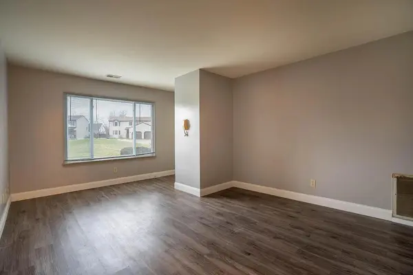 2004 Mccord RD, Valparaiso, IN 46383