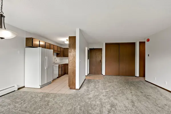 7301 W 101st ST #210, Bloomington, MN 55438