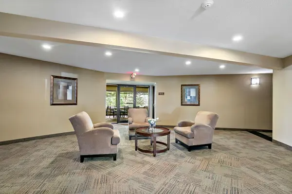 7301 W 101st ST #210, Bloomington, MN 55438
