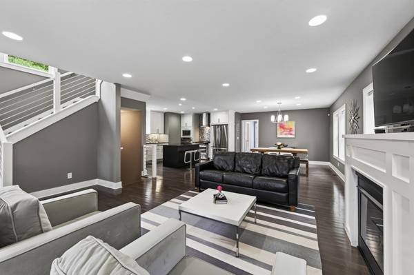 1406 Juliet AVE, Saint Paul, MN 55105