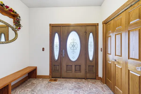 8620 Inver Grove TRL, Inver Grove Heights, MN 55076
