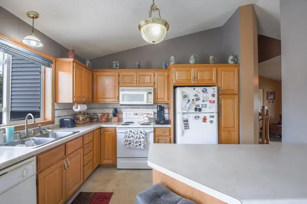 715 Prairie LN, Sauk Rapids, MN 56379