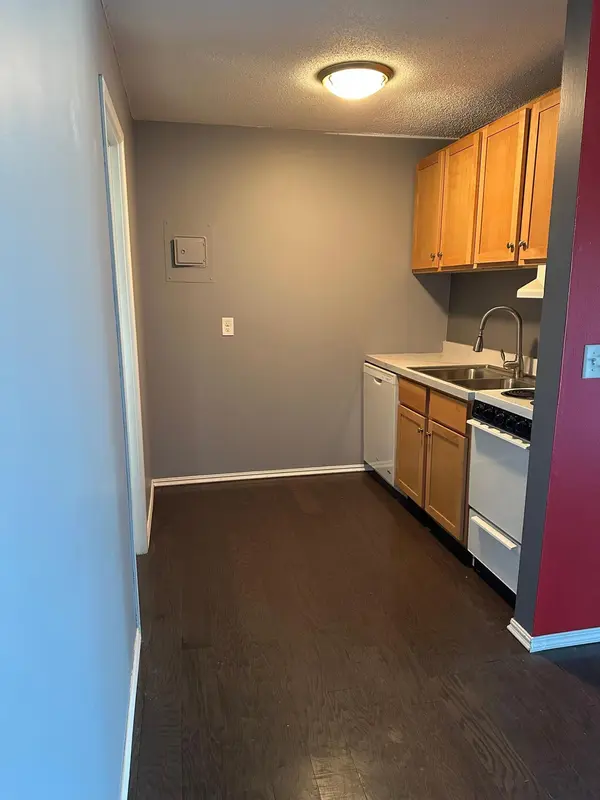 12958 Nicollet AVE #102, Burnsville, MN 55337