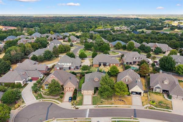 3108 Garden Hill CIR, Edmond, OK 73034