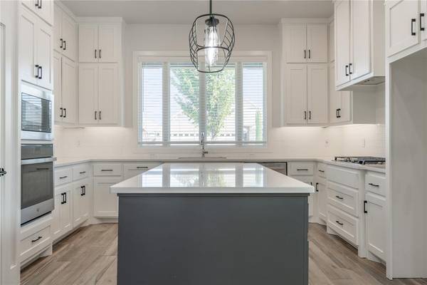 8332 NW 151st TER, Edmond, OK 73013