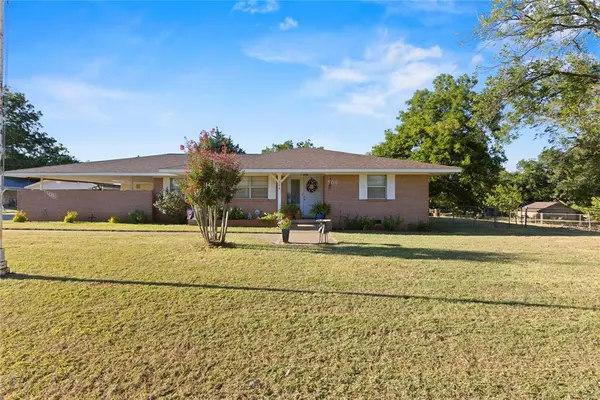 506 E Schmid ST, Wynnewood, OK 73098