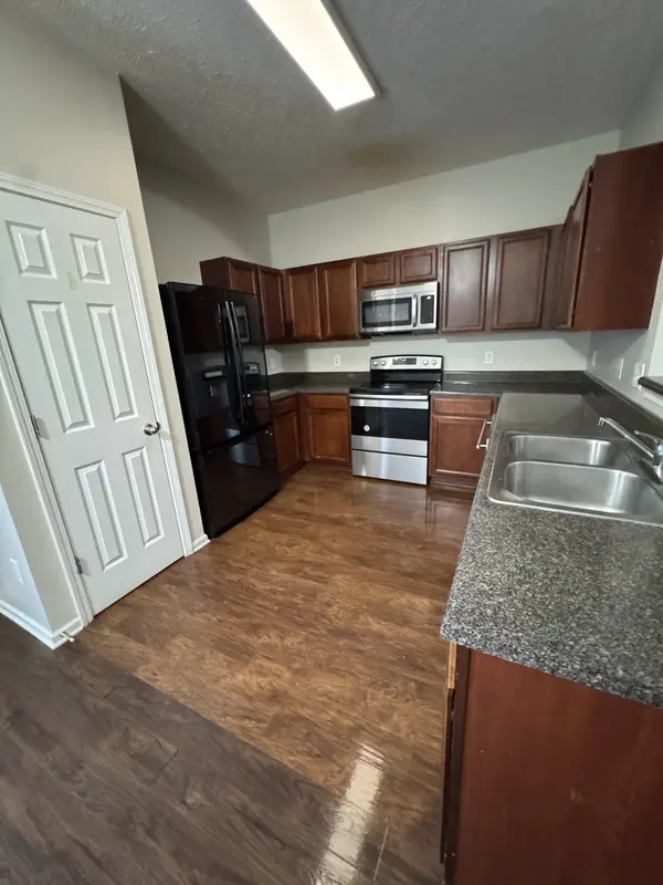 1058 Ashmore Dr, Nashville, TN 37211