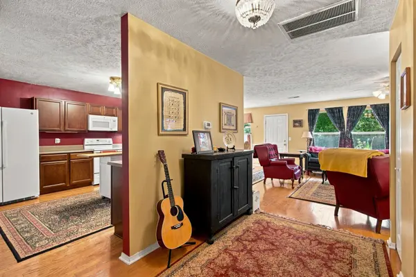 2769 Sutherland Dr, Thompsons Station, TN 37179