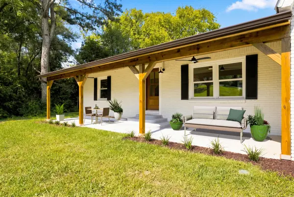 1548 Roy Sellers Rd, Columbia, TN 38401