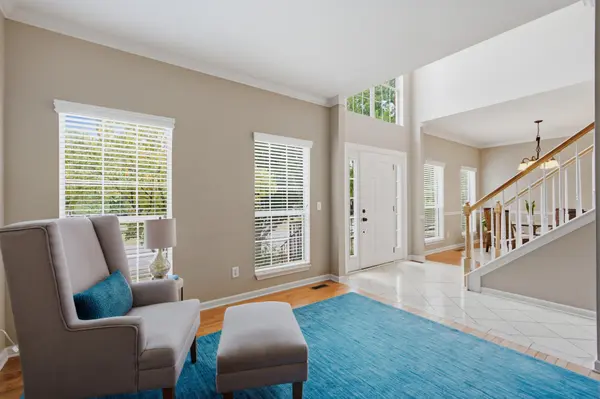 7020 Meadow Ridge Cir, Nashville, TN 37221
