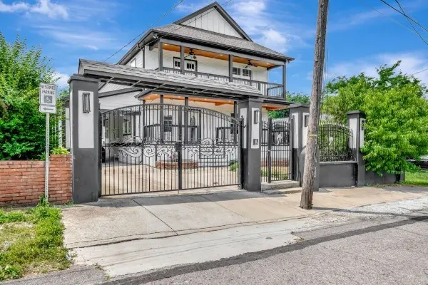 1525 12th Ave #N, Nashville, TN 37208
