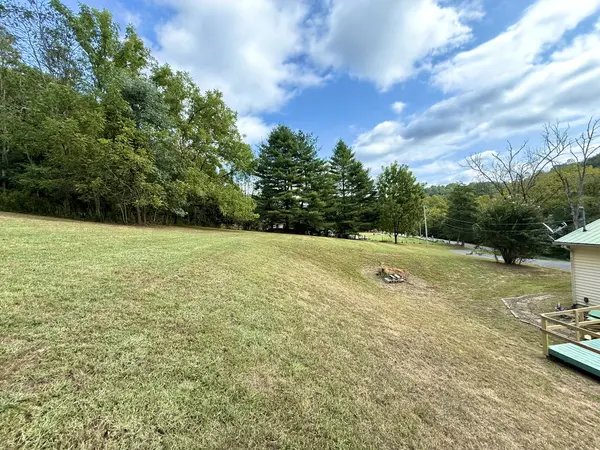 1927 Hurricane Creek Rd, Lynchburg, TN 37352