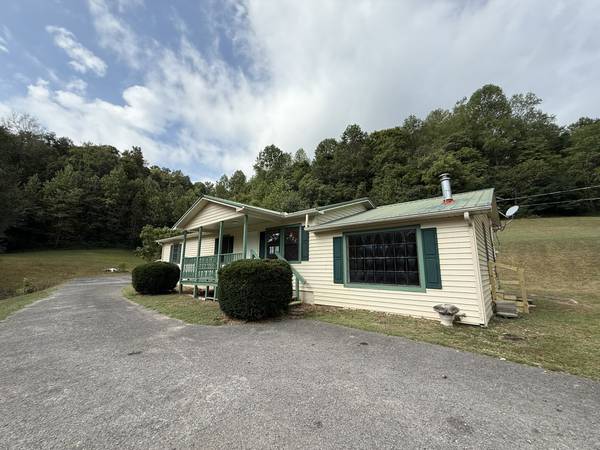 1927 Hurricane Creek Rd, Lynchburg, TN 37352