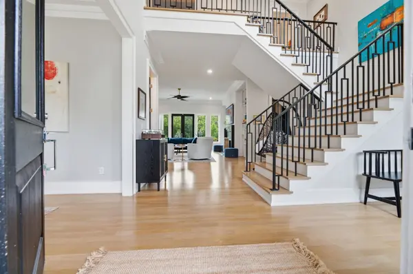 848 W Hillwood Dr, Nashville, TN 37205