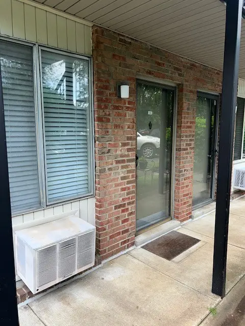 2601 Hillsboro Pike #L-5, Nashville, TN 37212